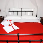 Salotto Piramide 3*