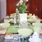 Couette-café Salotto Piramide 3*