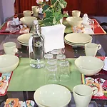 Salotto Piramide Nocleg ze śniadaniem 3*
