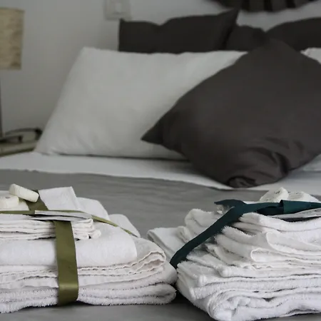 Salotto Piramide Bed & Breakfast Roma