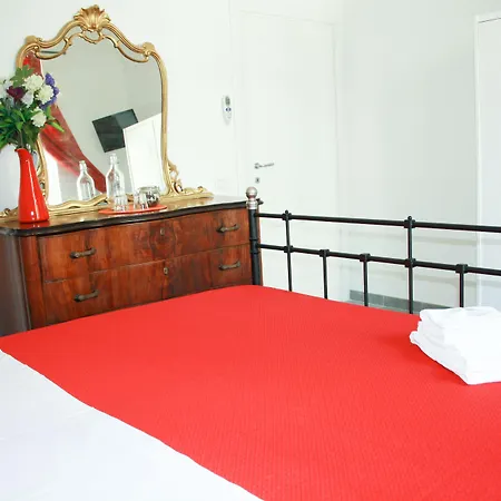 Salotto Piramide Bed & Breakfast Roma