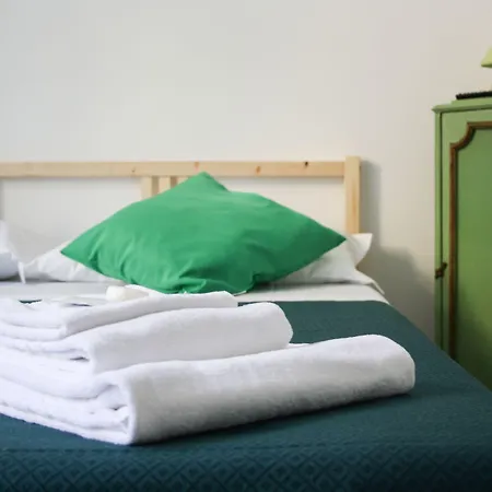 Salotto Piramide Bed & Breakfast Roma