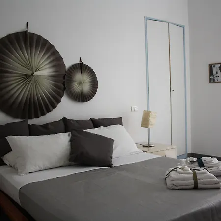 Bed & Breakfast Salotto Piramide 3*