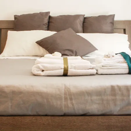 Salotto Piramide Bed & Breakfast Roma