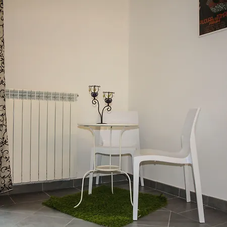 Salotto Piramide Bed & Breakfast