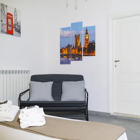 Salotto Piramide Roma